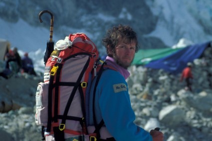 Waldemar Niclevicz foi o primeiro brasileiro a enfrentar o Everest, em 1991.