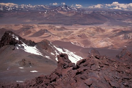 Vista do cume do Copiapó. Foto de Waldemar Niclevicz.