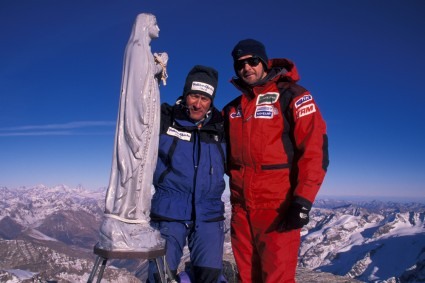 Abele Blanc e Waldemar Niclevicz no cume do Grand Paradiso.