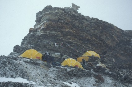 Acampamento alto do Mera Peak. Foto de Waldemar Niclevicz.