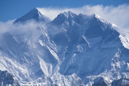 O Everest e Lhotse visto do Mera Peak. Foto de Waldemar Niclevicz.