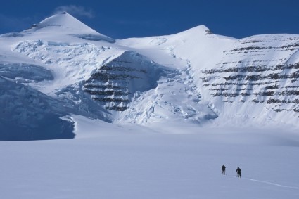 A beleza das montanhas da Groenlândia. Foto de Waldemar Niclevicz.