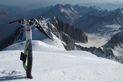 Vista do cume do Mont Blanc. Foto de Waldemar Niclevicz.