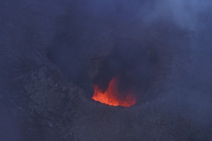 Cratera do Vulcão Villarrica, Chile. Foto de Waldemar Niclevicz.