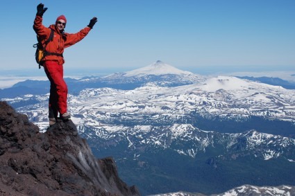 Waldemar Niclevicz durante a escalada do Lanin, Argentina. Foto de Flávio Cantelli.