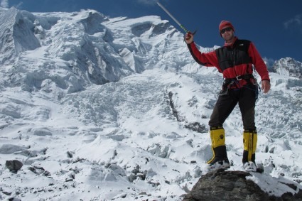 Waldemar Niclevicz no Annapurna, Nepal. Foto de Carlos Martinez.