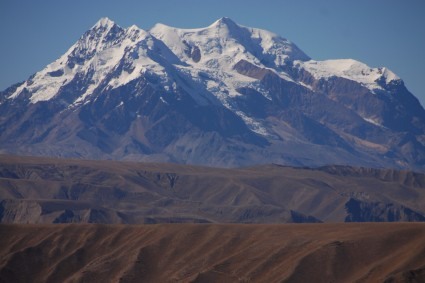 O Illimani (6.439m), Bolívia. Foto de WN.