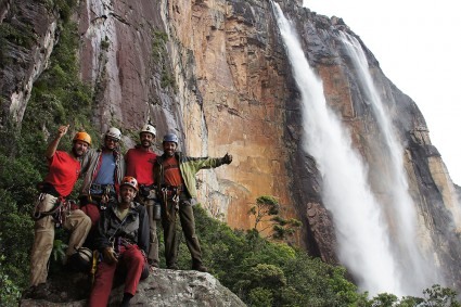 Waldemar, Ed, Chiquinho, Val e Sérginho, equipe brasileira que escalou o Salto Angel, Venezuela. Foto de Alfredo Rangel.