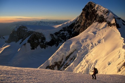 Amanhecer no San Valentin, Patagônia, Chile. Foto de Waldemar Niclevicz.