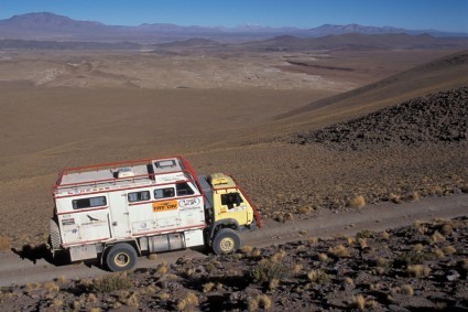 O Andino subindo o Uturunco. Foto de Waldemar Niclevicz.