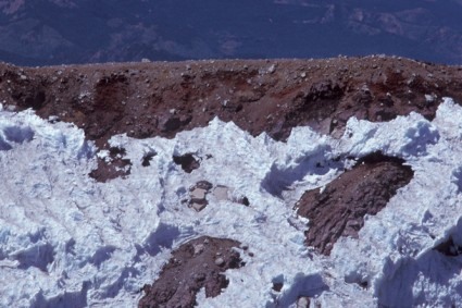 O Lanin visto do cume do Vulcão Llaima, Chile. Foto de W. Niclevicz.