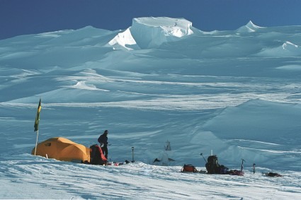 Último acampamento do Vinson, antes do ataque ao cume. Foto de Waldemar Niclevicz..