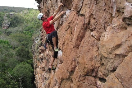 Waldemar Niclevicz na "As lacas também voam" (7a), Buraco do Padre, setor Macarrão, Ponta Grossa, PR. Foto de Ricardo.