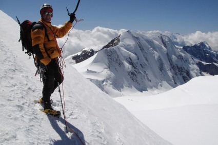 Waldemar Niclevicz na Punta Gnifetti, Itália. Foto de Filippo Cazzulani.