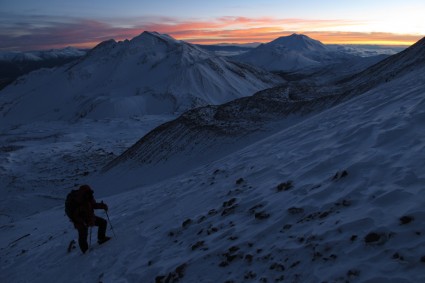 Amanhecer durante o ataque ao Ojos del Salado. Foto de Waldemar Niclevicz.