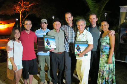 Waldemar Niclevicz com o Tio Mirom e Primos em Foz do Iguaçu.