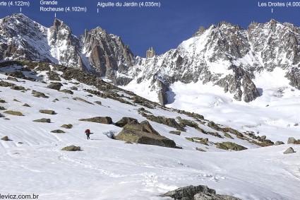 Proximidades do Refuge du Couvercle (2.687m). Foto de Waldemar Niclevicz.