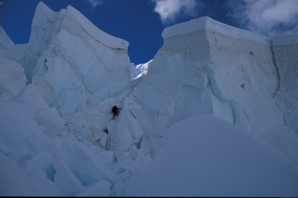 Cascata de Gelo do Everest. Foto de Waldemar Niclevicz.